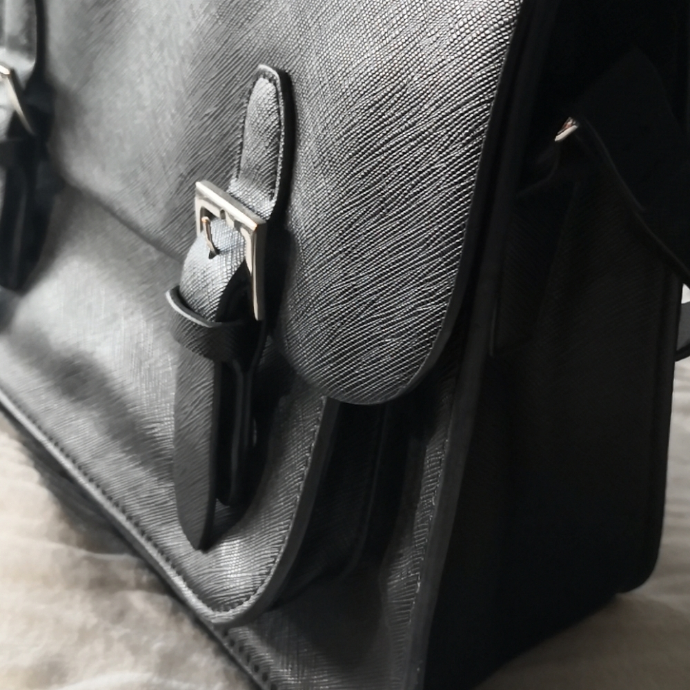 Satchel from London - Picture 2 of 2